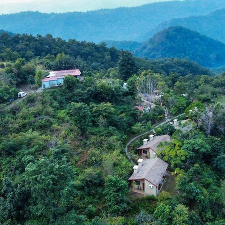 Lahermitage Resort 兰斯顿 外观 照片