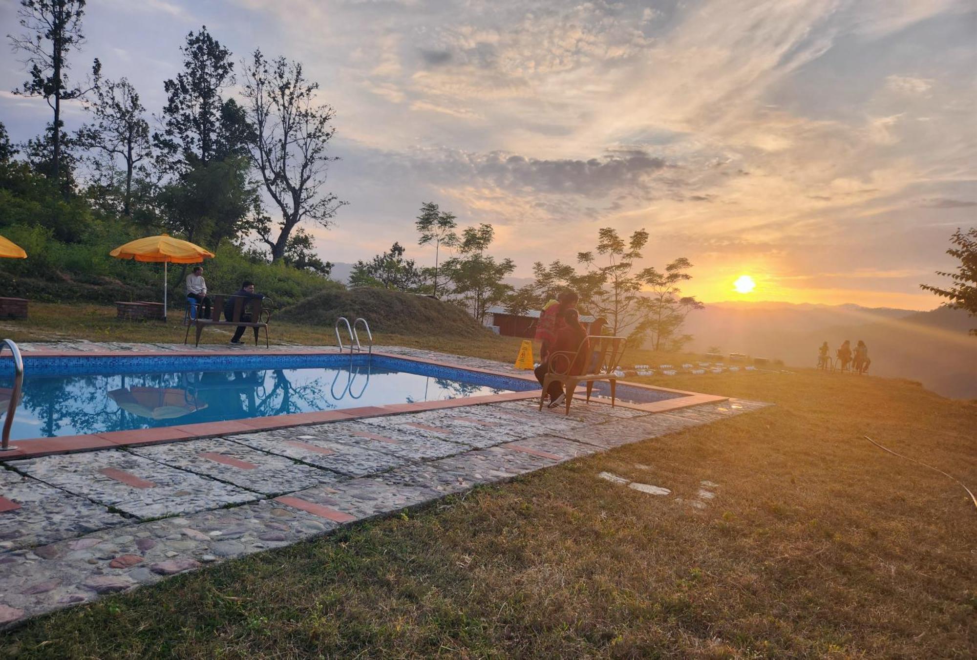 Lahermitage Resort 兰斯顿 外观 照片