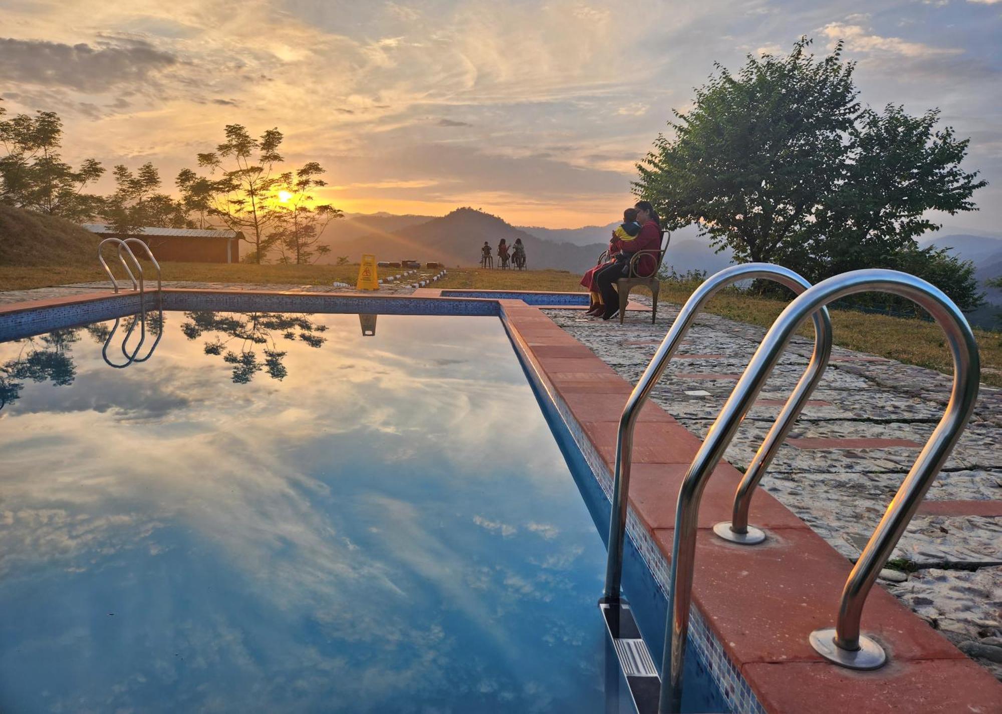 Lahermitage Resort 兰斯顿 外观 照片