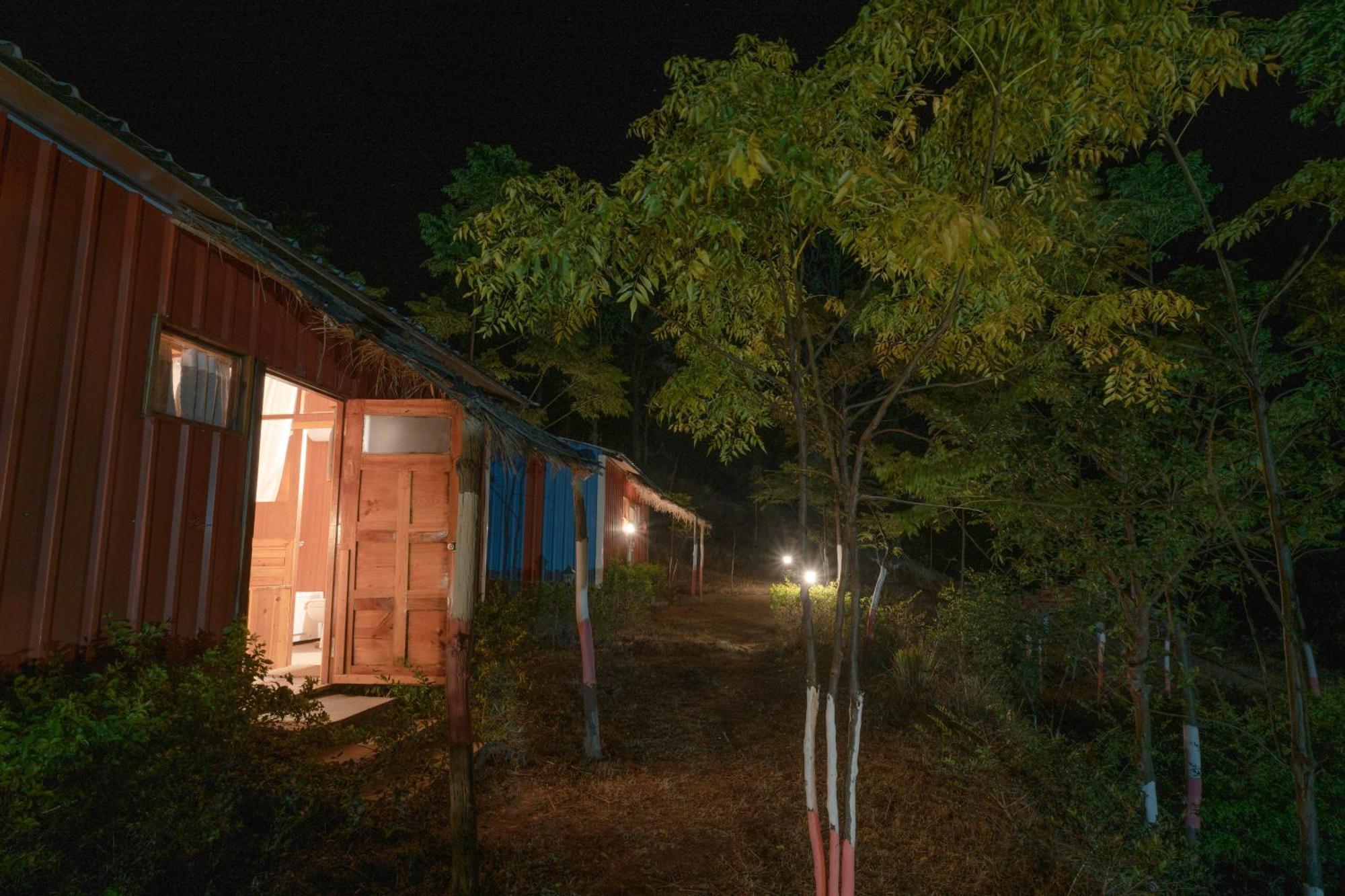 Lahermitage Resort 兰斯顿 外观 照片
